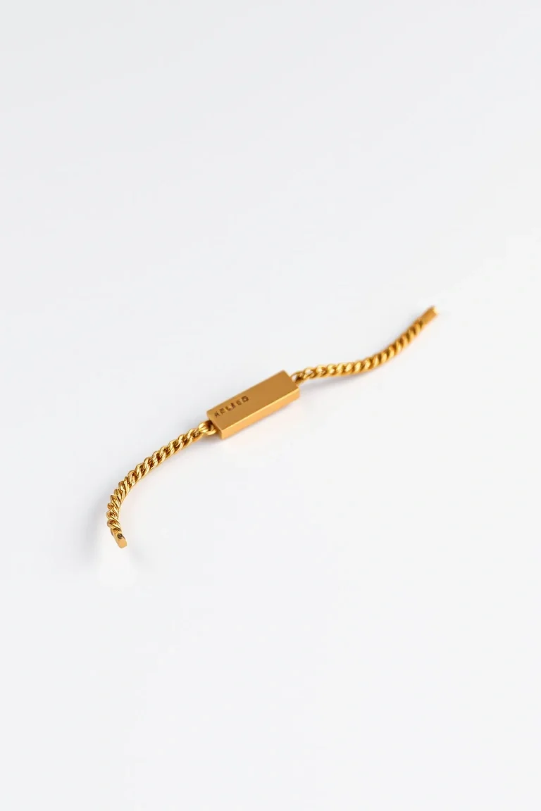 14K 4mm Figaro Id Bracelet 8 In.