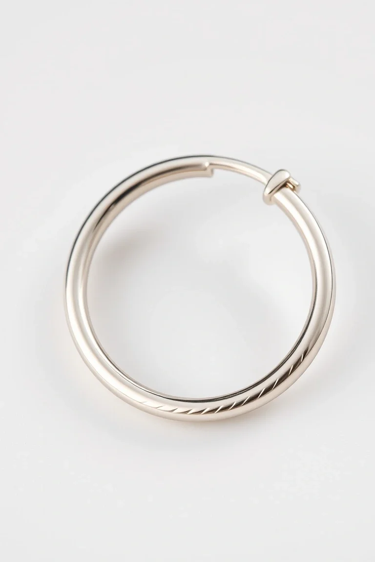 14K WHITE GOLD ROUND TUBE HOOP