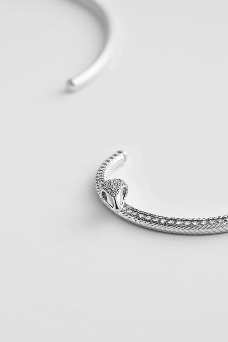 Platinum Snake Chain 20 In.